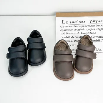 Милая детская кожаная обувь 2023 года, весенне-осенний стиль, школьная обувь для мальчиков, мягкая подошва, однотонная кожаная обувь для девочек